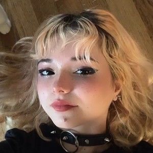 Meet your Posher, Anne-claire